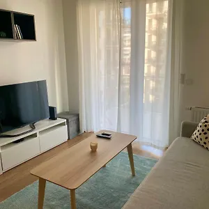 https://comfortable-place-on-the-marina-port.inbudapesthotels.com